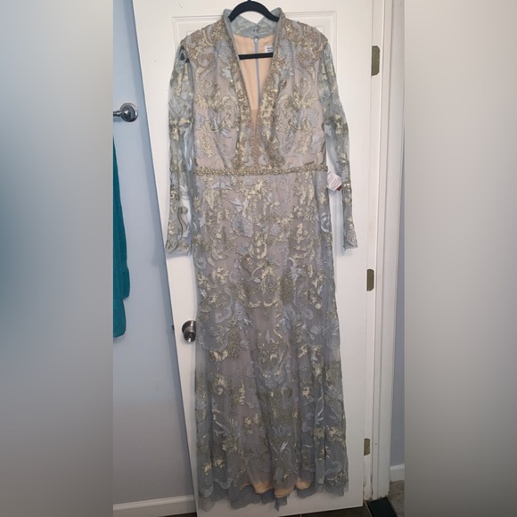 Mac Duggal Bridgerton Powder Blue Long Sleeve Gown, STUNNING - Picture 6 of 6